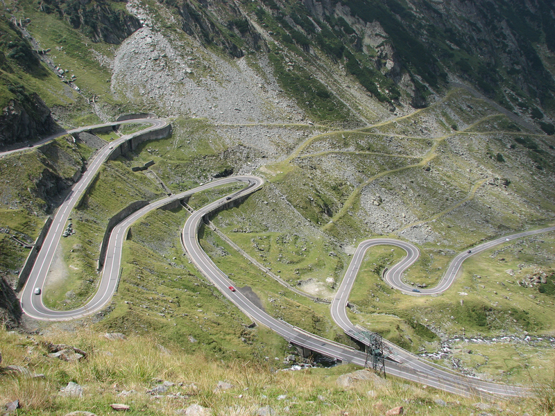 Illustration for article titled The Ten Best Highways In The World